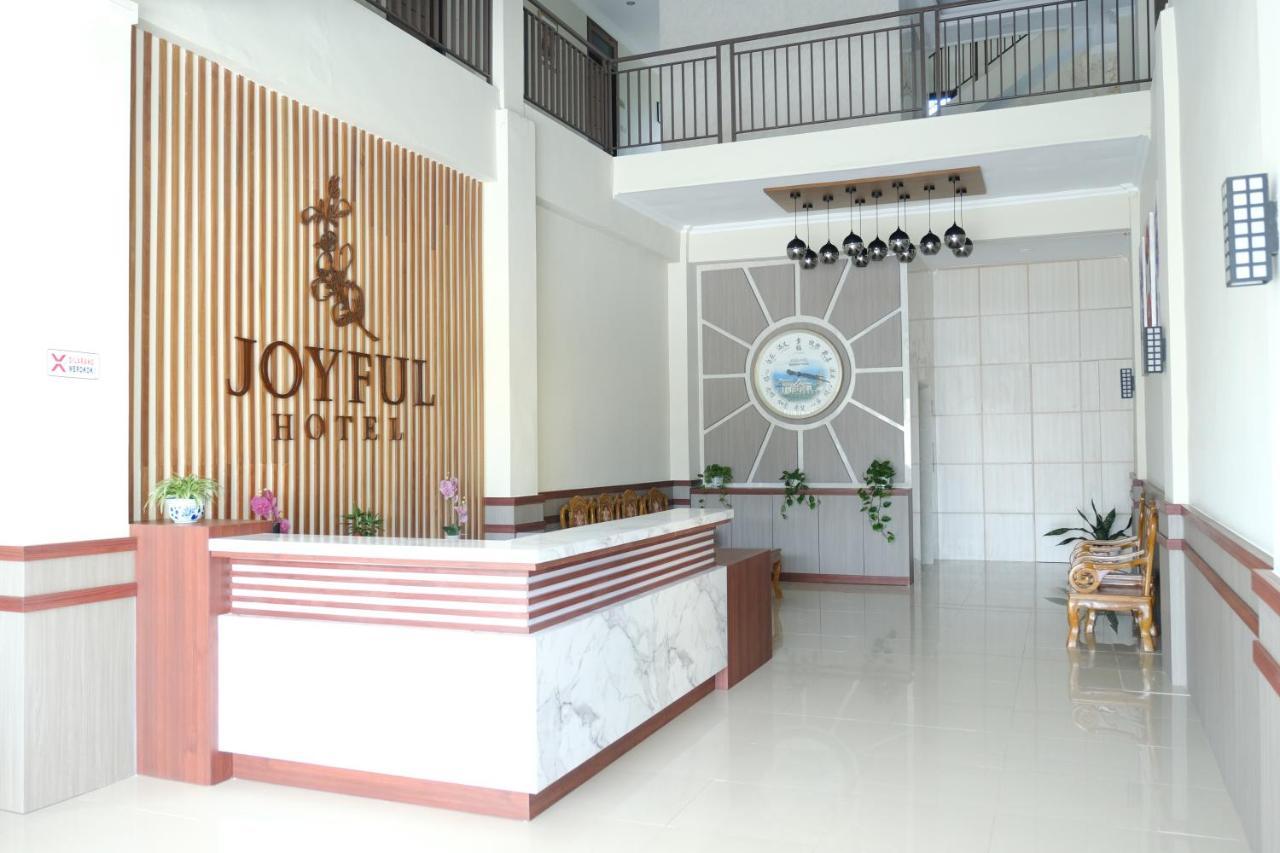 Joyful Hotel Tanjung Pandan Εξωτερικό φωτογραφία